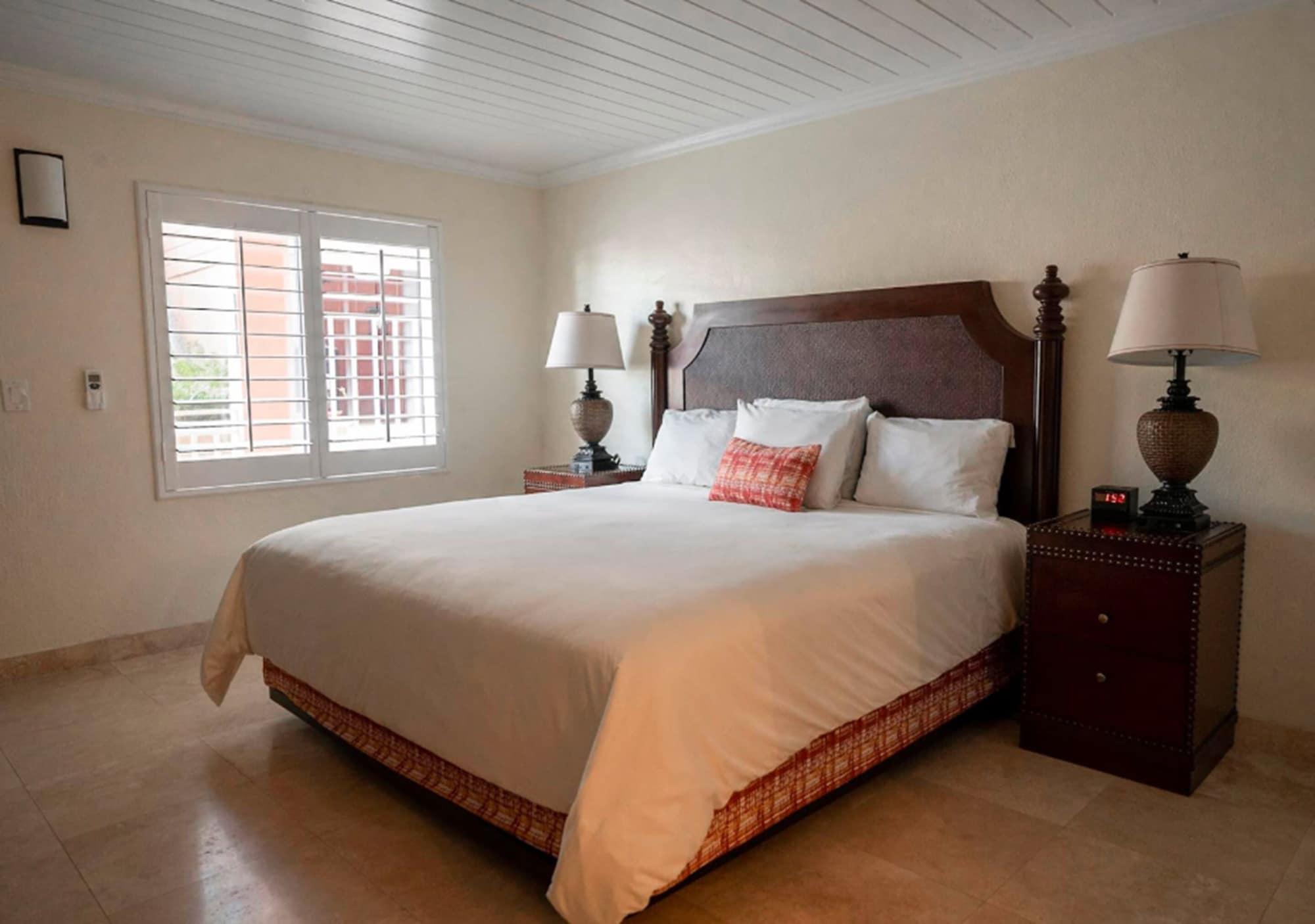 Company House Hotell Christiansted Exteriör bild